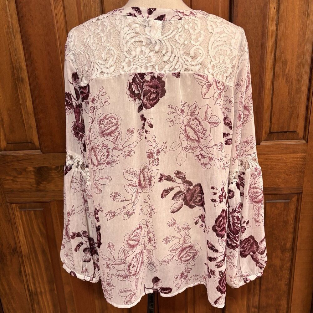 Torrid Floral Sheer Chiffon Top Shirt Blouse Women's Size 2, 2X White Purple - Picture 5 of 11